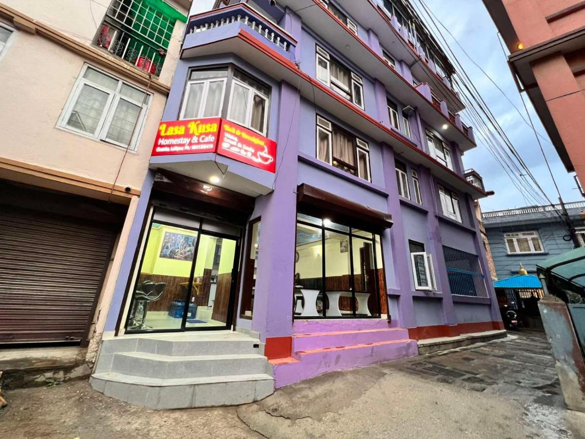 Lasa Kusa Homestay 랄릿푸르 외부 사진
