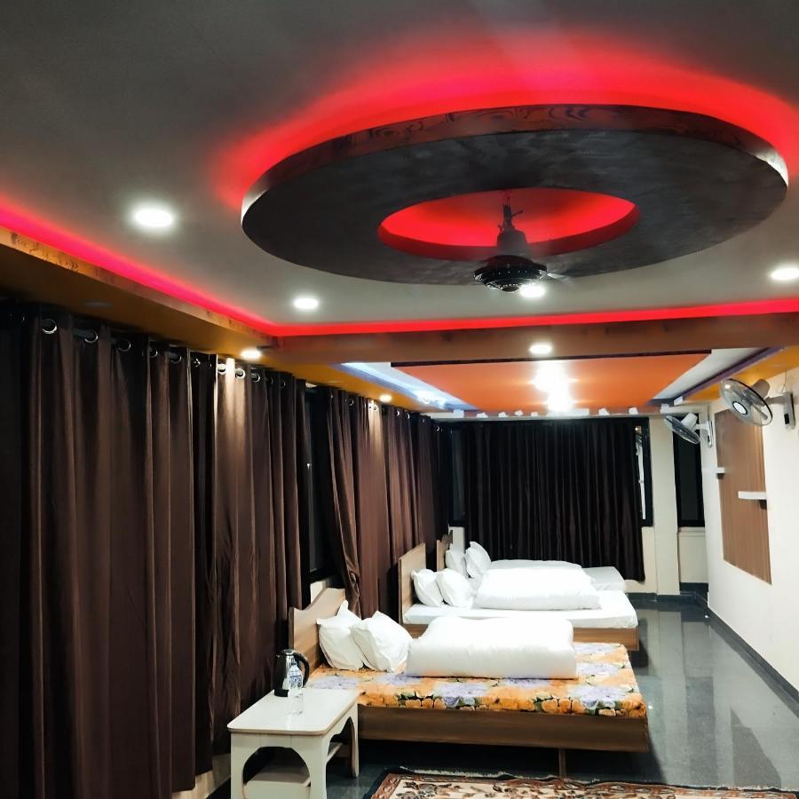 Lasa Kusa Homestay 랄릿푸르 외부 사진