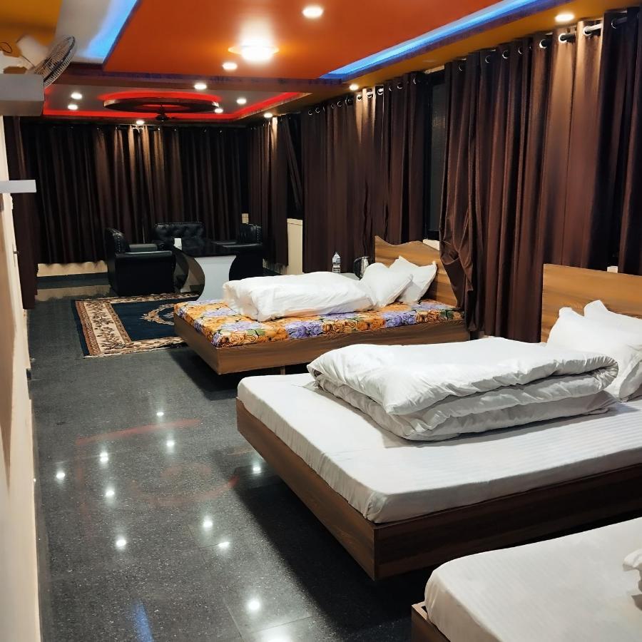 Lasa Kusa Homestay 랄릿푸르 외부 사진